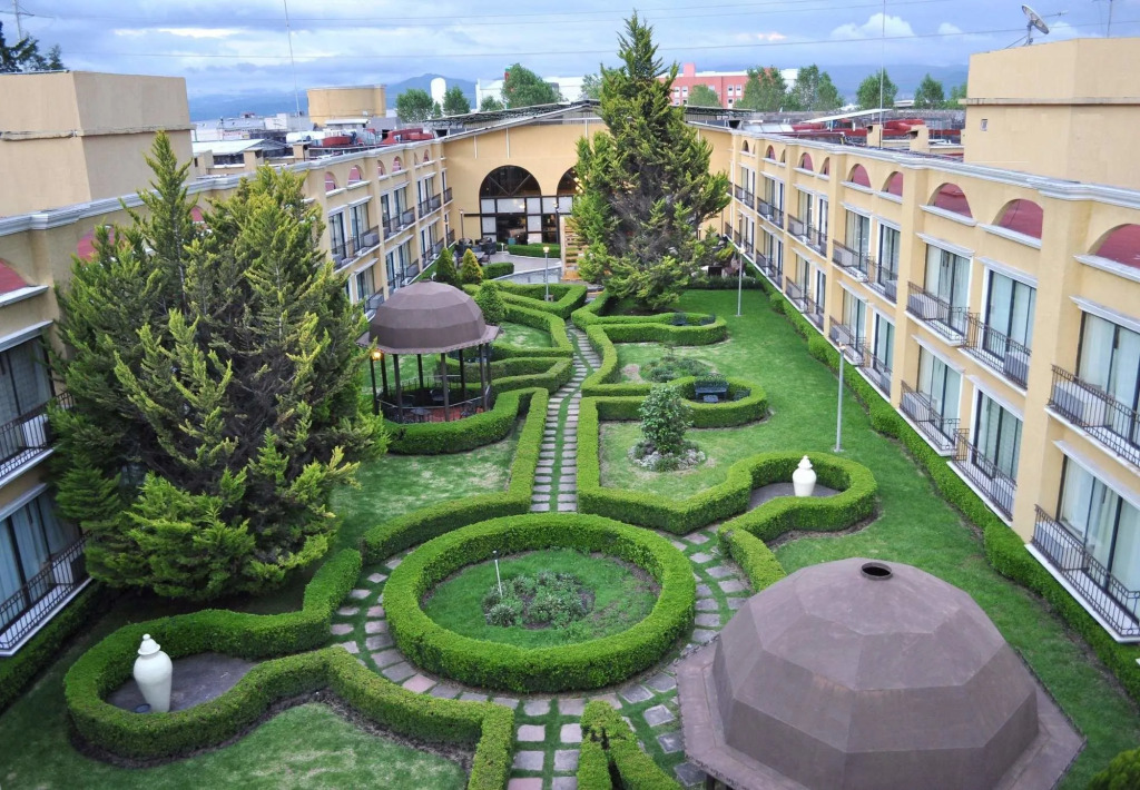 Courtyard by Marriott Toluca Airport