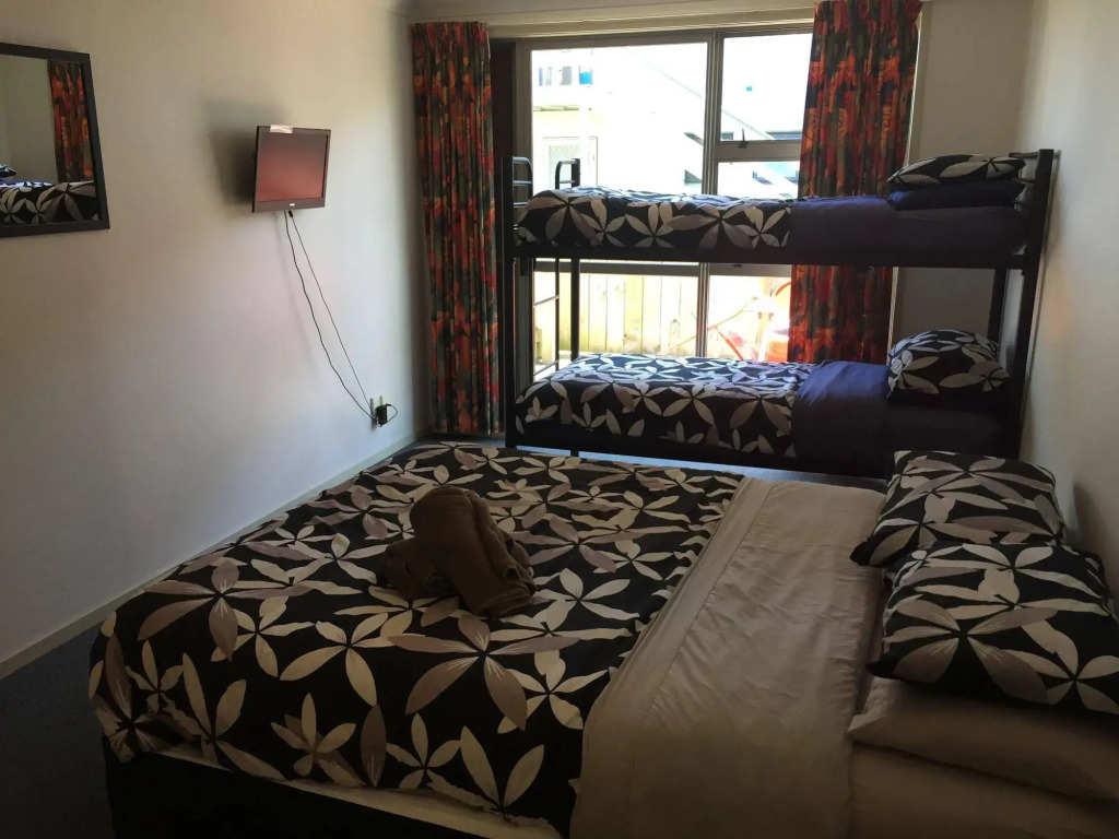 Tiki Lodge Backpackers