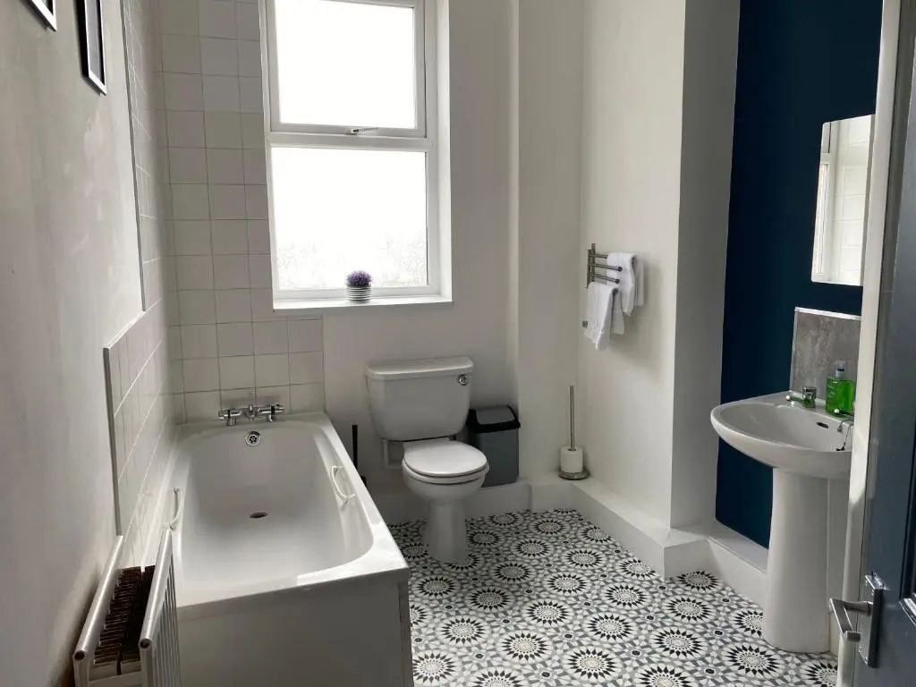 Rawling - Canny 2 bed flat close to Ncle free wifi & parking