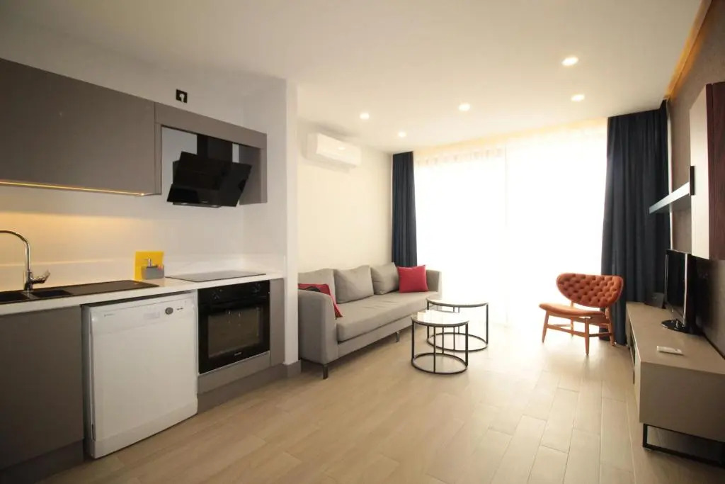 A'la Grand Residence