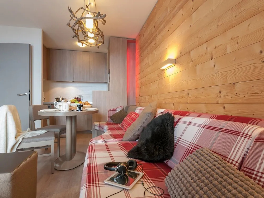 Hilltop Apartment in Morzine the Rhone Alpes Near Ski Area