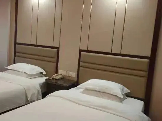 Huaihua Fengdan Hotel