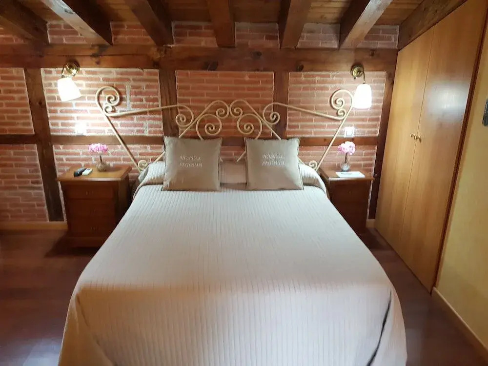 Hostal segovia adults only