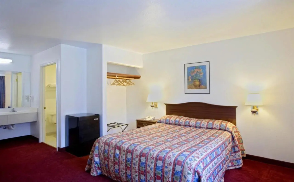 Royal Inn