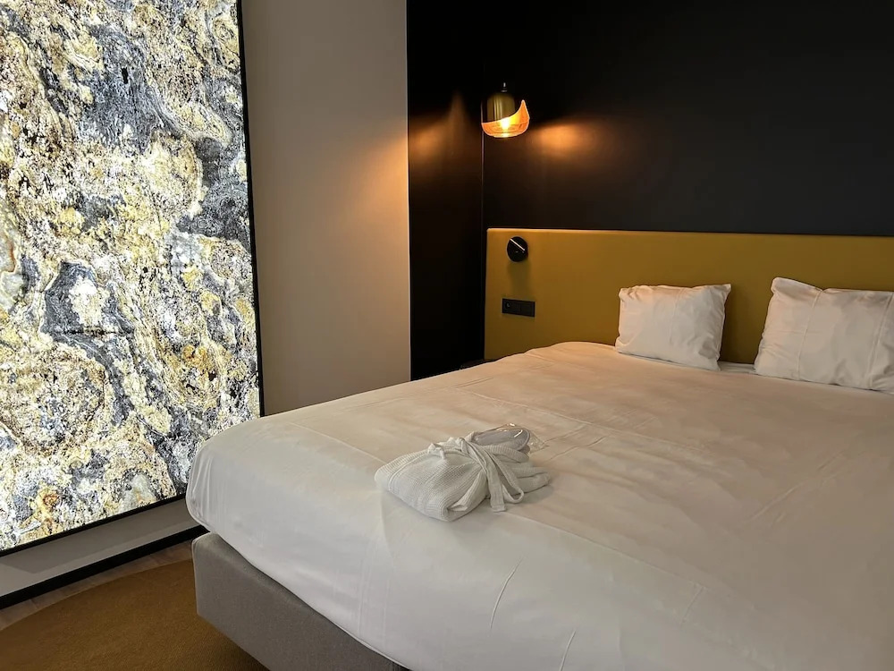 Ariane Hotel