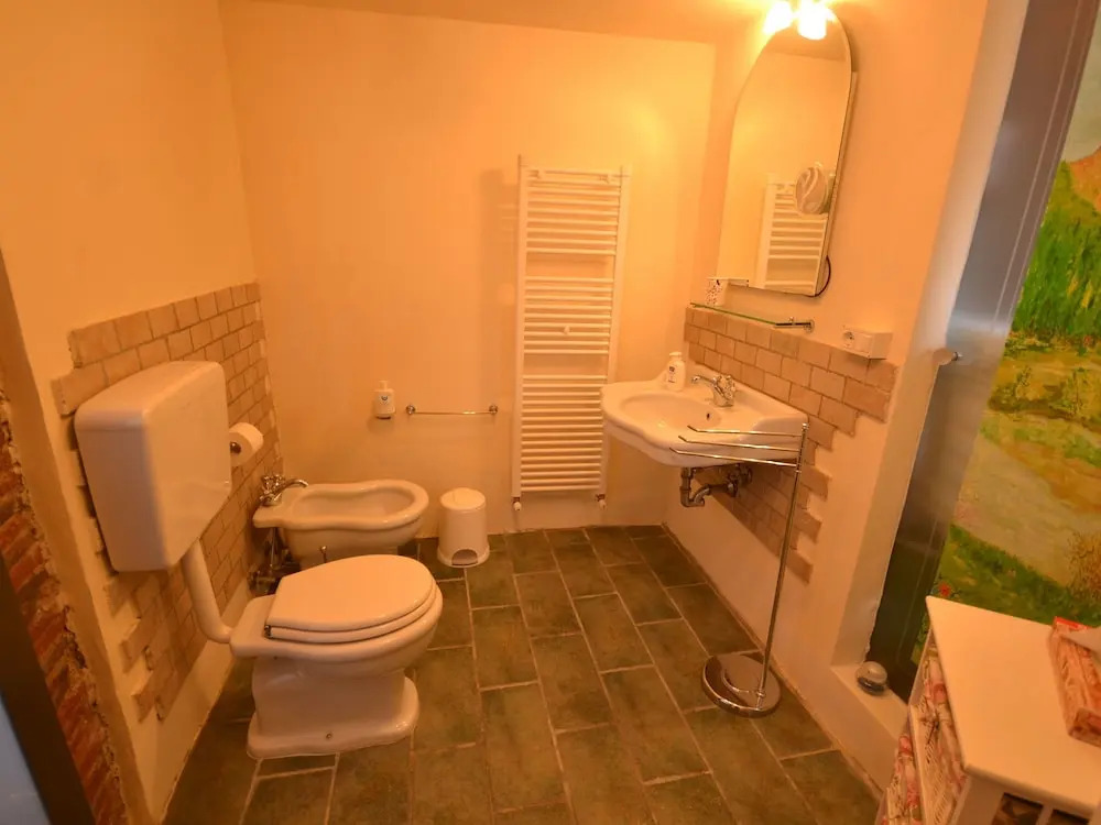 Spacious Holiday Home in Bagni di Lucca With Terrace