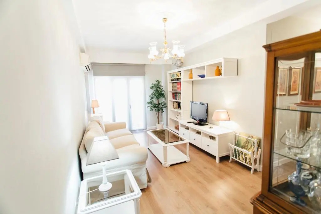 Idilico ático en Triana-3BD+1BTH