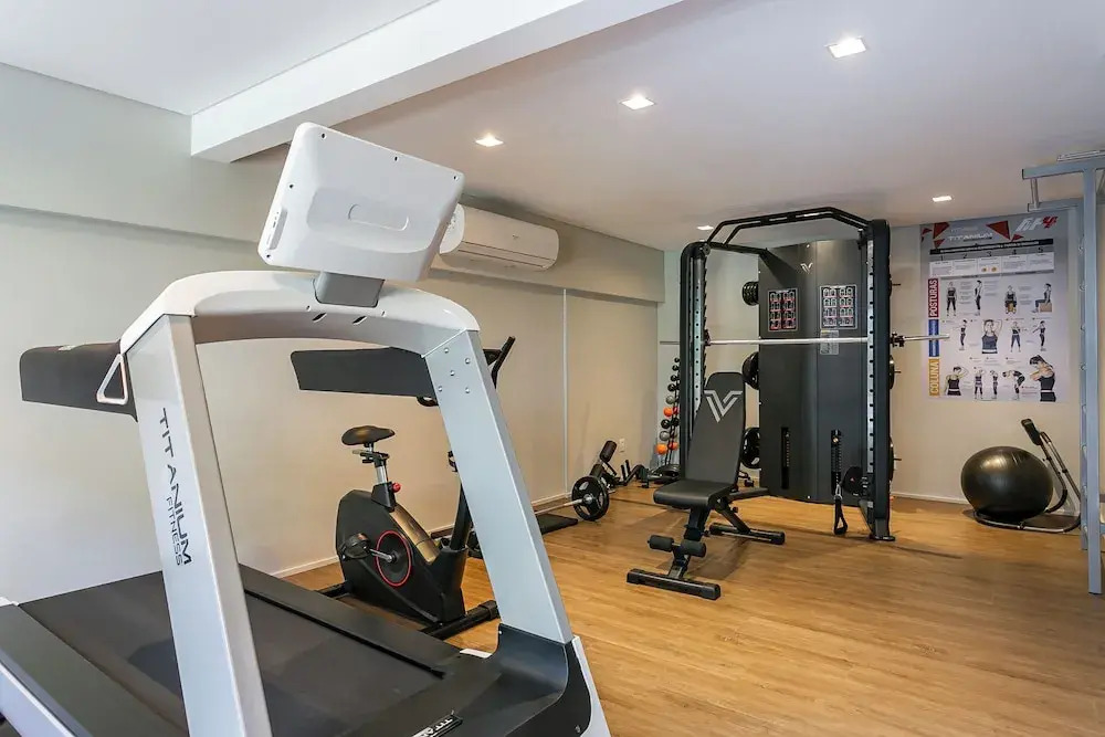 Studios Rio Branco by Viva - Prédio moderno, aptos com cama king-size no centro de Floripa