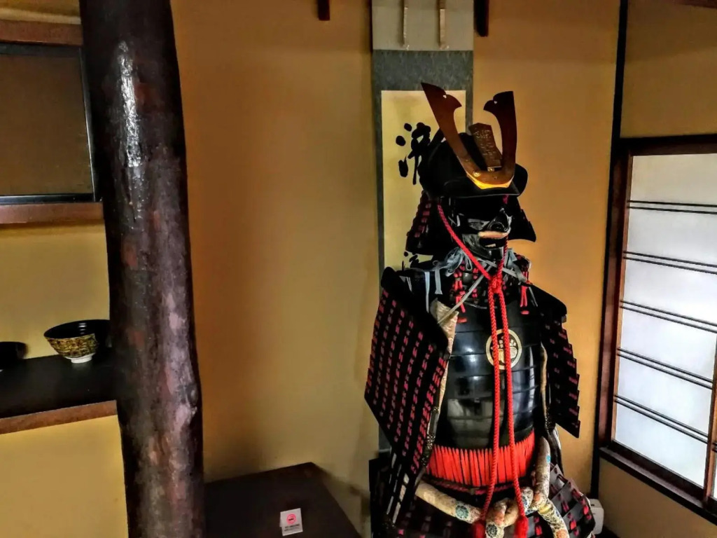 京都二条城近く京町屋120年の歴史に泊まる