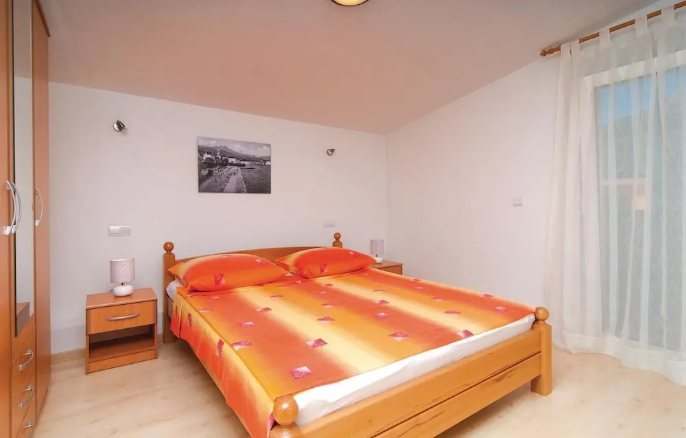 Awesome Home in Kastel Gomilica With Wifi and 1 Bedrooms