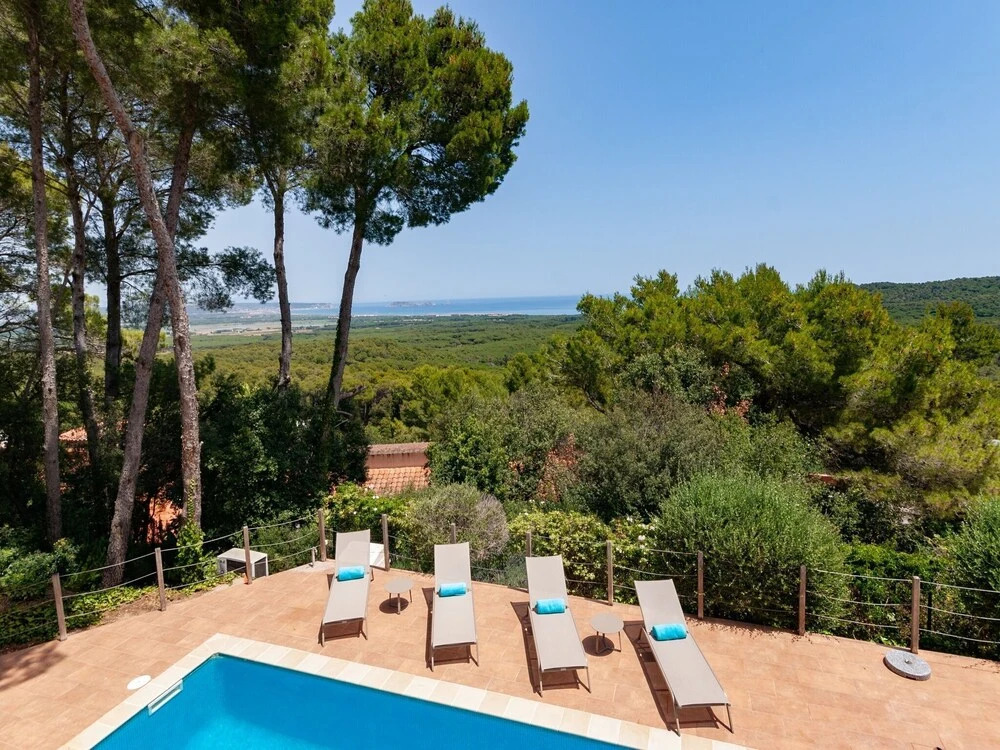 Lovely Holiday Home in Pals With Heated Pool and Sea Views