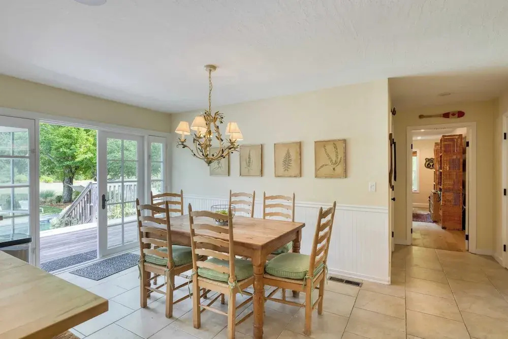 Glen Ellen Escape by Avantstay 5BR Retreat w/ Pool, Hot Tub, Hammocks & Vineyard Views