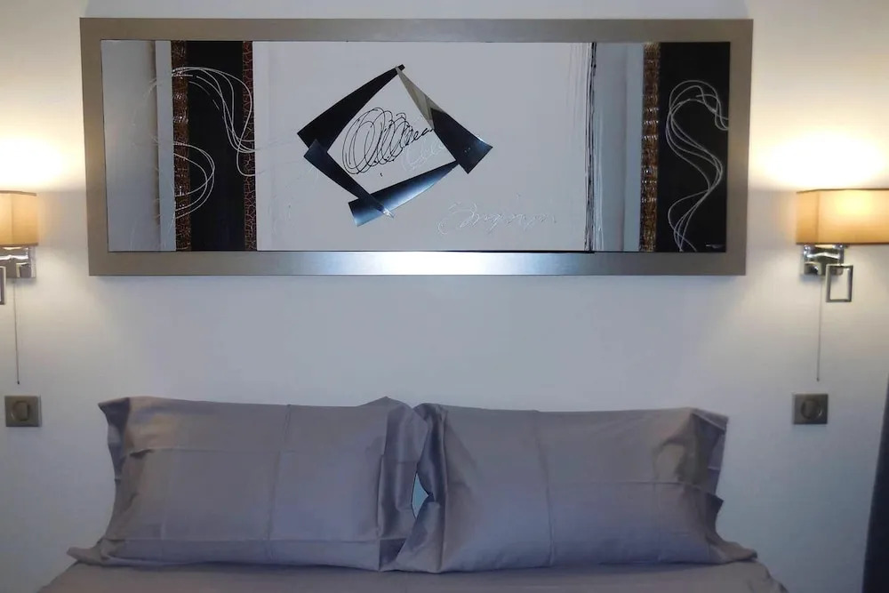 Apartment With one Bedroom in Bonifacio, With Wonderful City View and Wifi - 5 km From the Beach