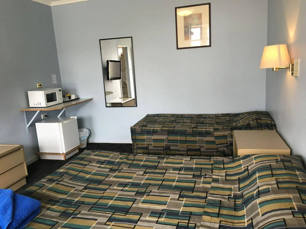 City West Motel