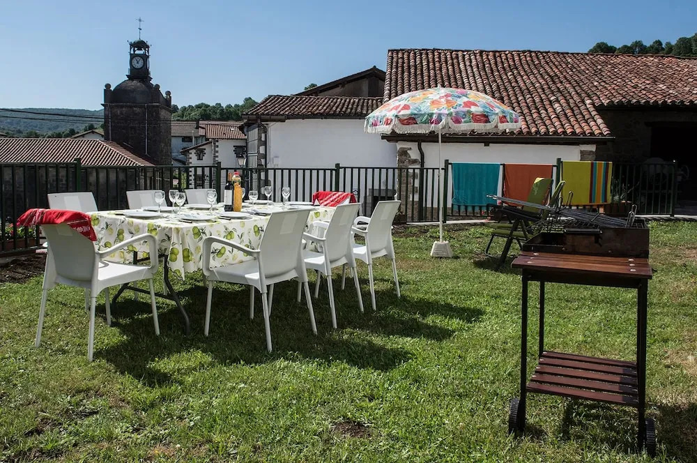 Casa FamiliarArtola Etxea San Sebastian-Pamplona-Bilbao
