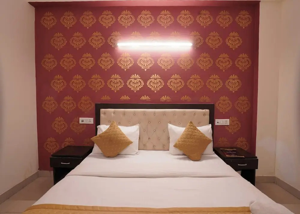 Hotel Tourist Palace