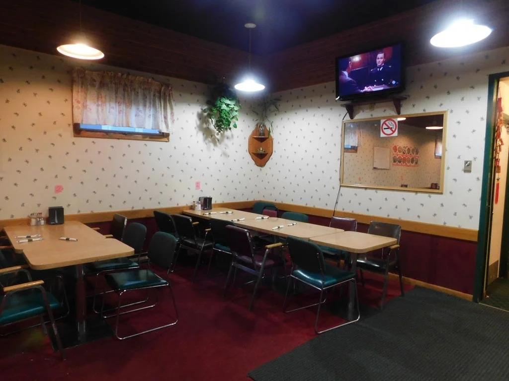 The Lakeview Inn