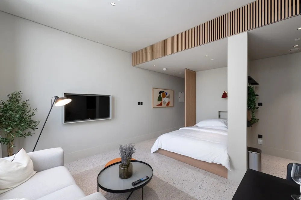 Studio with Burj Khalifa View - Upside Living