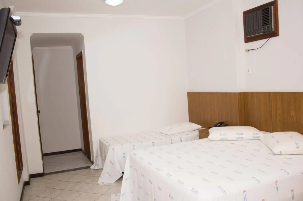 Ilha Porchat Hotel