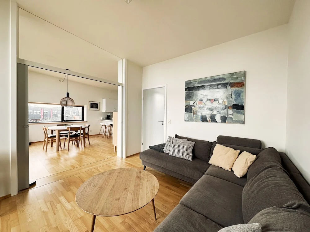 Stunning 1-Bedroom Apt With Breathtaking Scenery