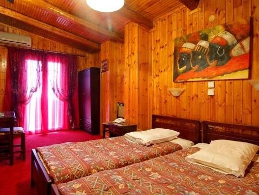 Hotel Lefas