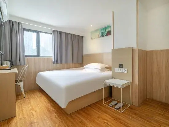 Yunfu Guest House