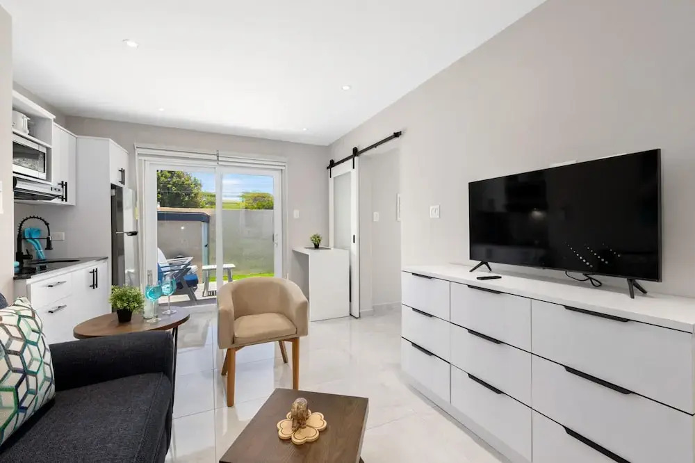 Brand NEW 1br2ba w Privatepool in Amazing Location