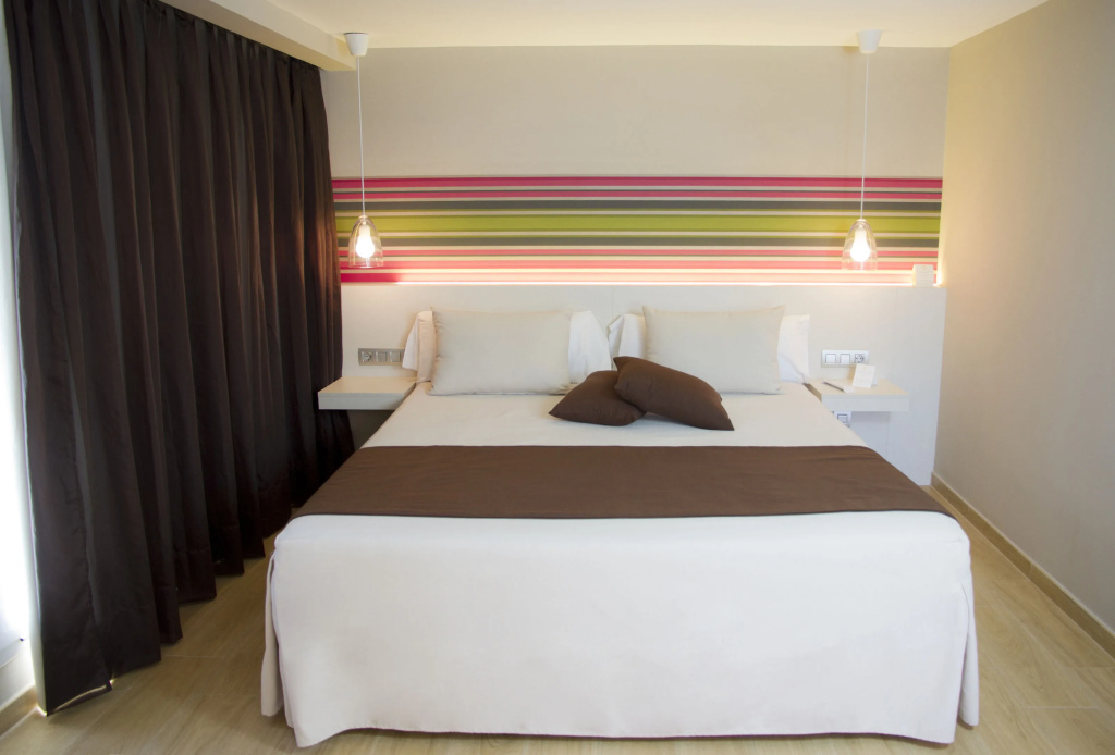 Отель Alegria Plaza Paris