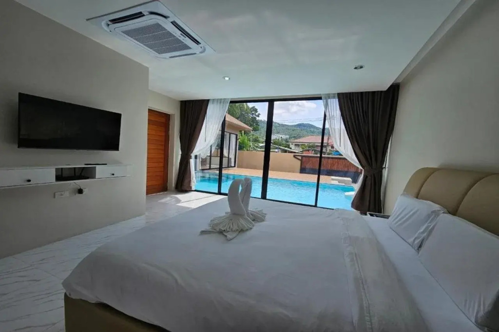 Baan First Pool Villa