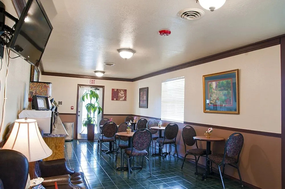 Regency Inn Eureka Springs