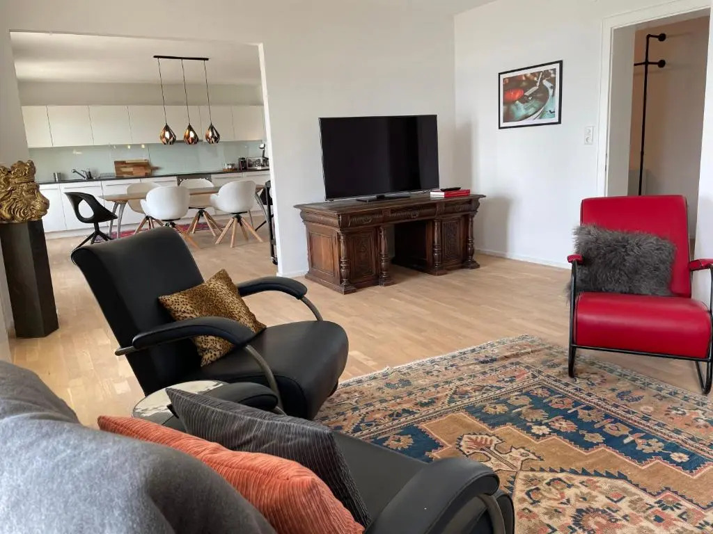 SUNSET Apartment direkt am Bodensee mit Parkplatz