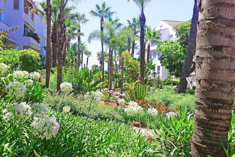 1105 Beachfront Apartment Marbella Golden Mile 4 Pools