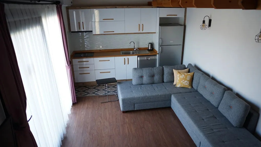 Отель Karyada