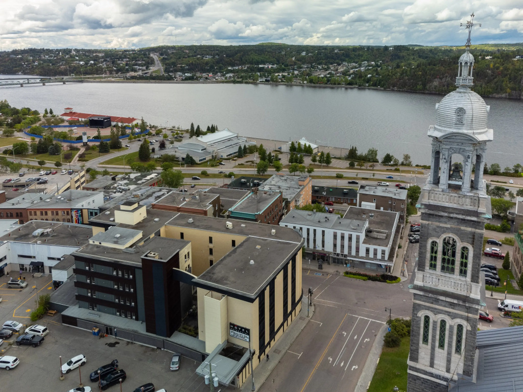 Hotel Chicoutimi, affilié à Hyvi