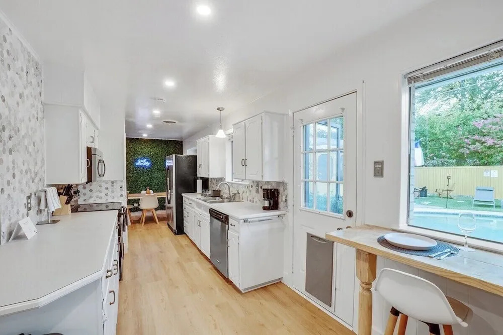 4BR 2B Home With Pool, Hot Tub, Fire Pit