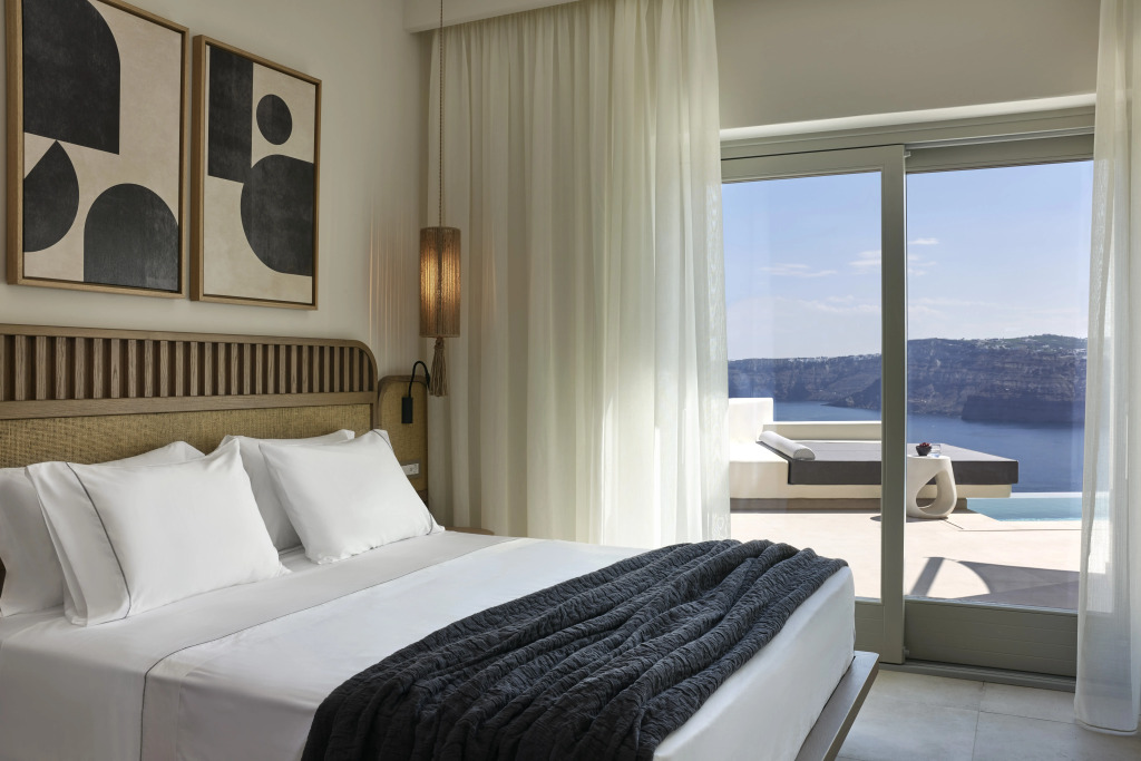 Apanemo Hotel & Suites