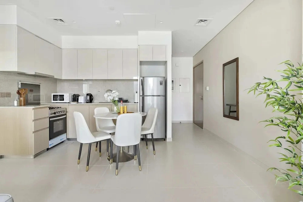 Silkhaus Elegant Downtown Premium Tower w Pool