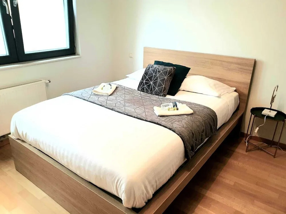 Large Flat In The Heart Of The City Center - Parking