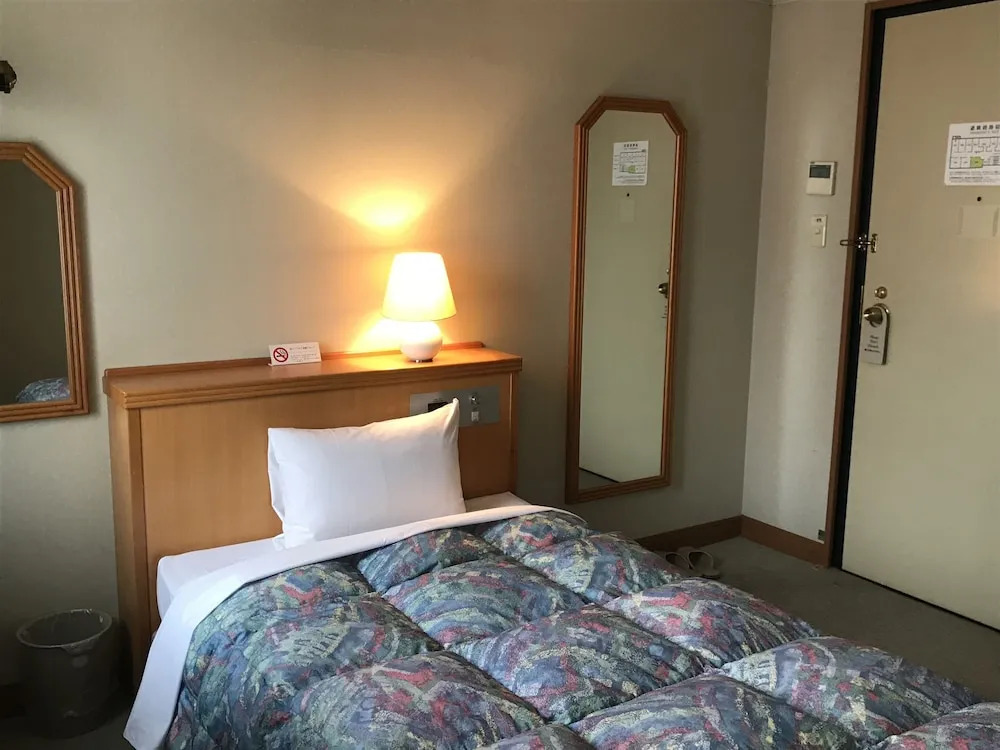 Kanayama Plaza Hotel