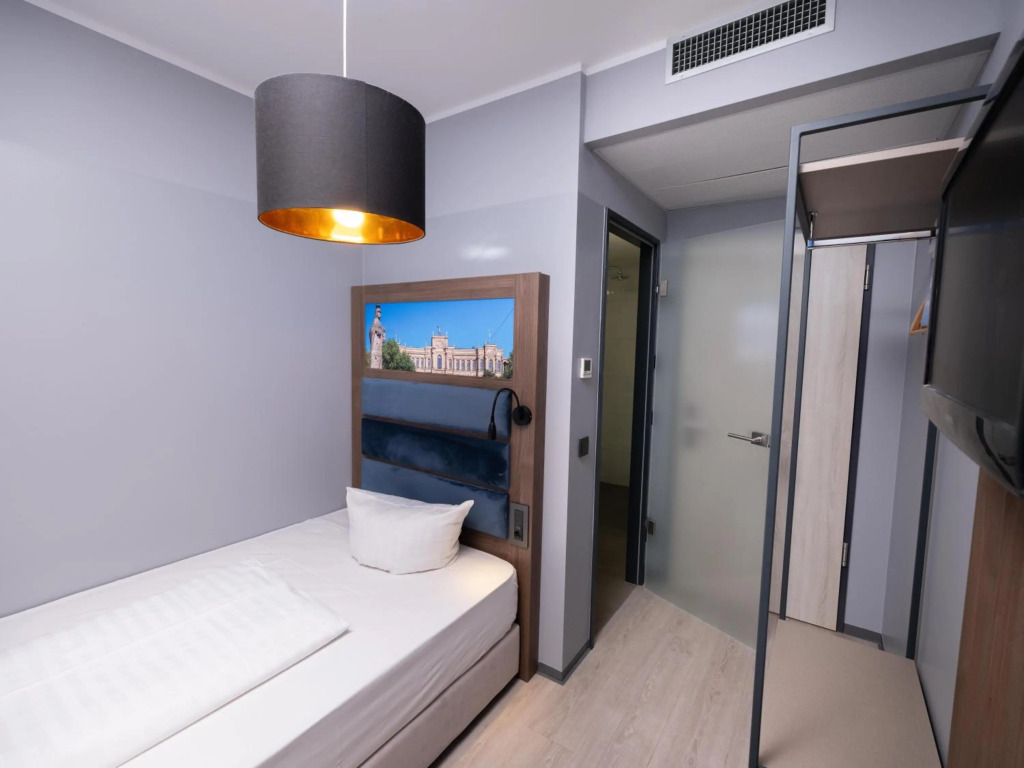 Smart Stay Hotel Station