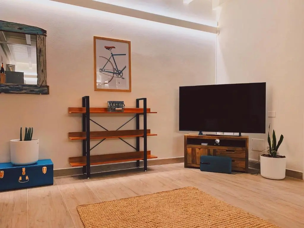 Apartment Charme and Relax with Garden and Swimming Pool - 4 Guests