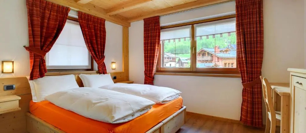 Chalet Mott