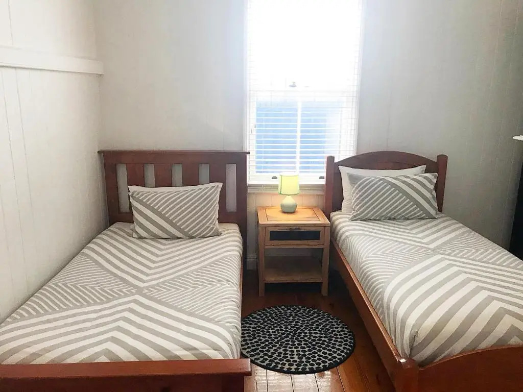 4 bedroom house - Walk to Southbank