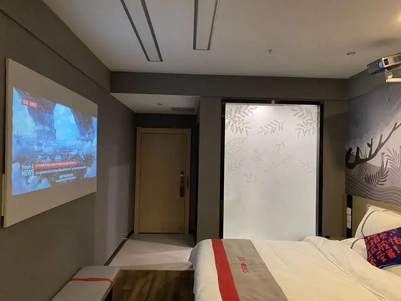 Jun Hotel Jiangsu Nanjing Pukou District Linchang Metro Station