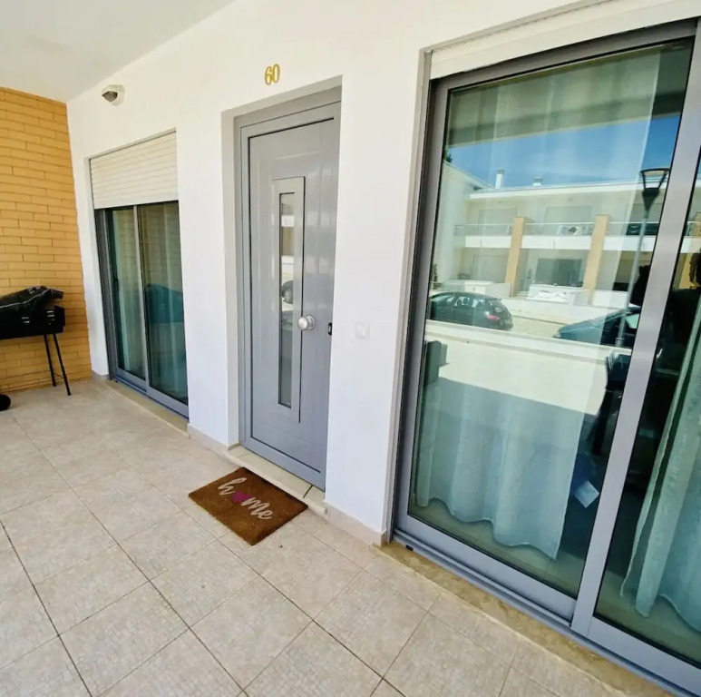 Beautiful 2-bed Villa in Albufeira