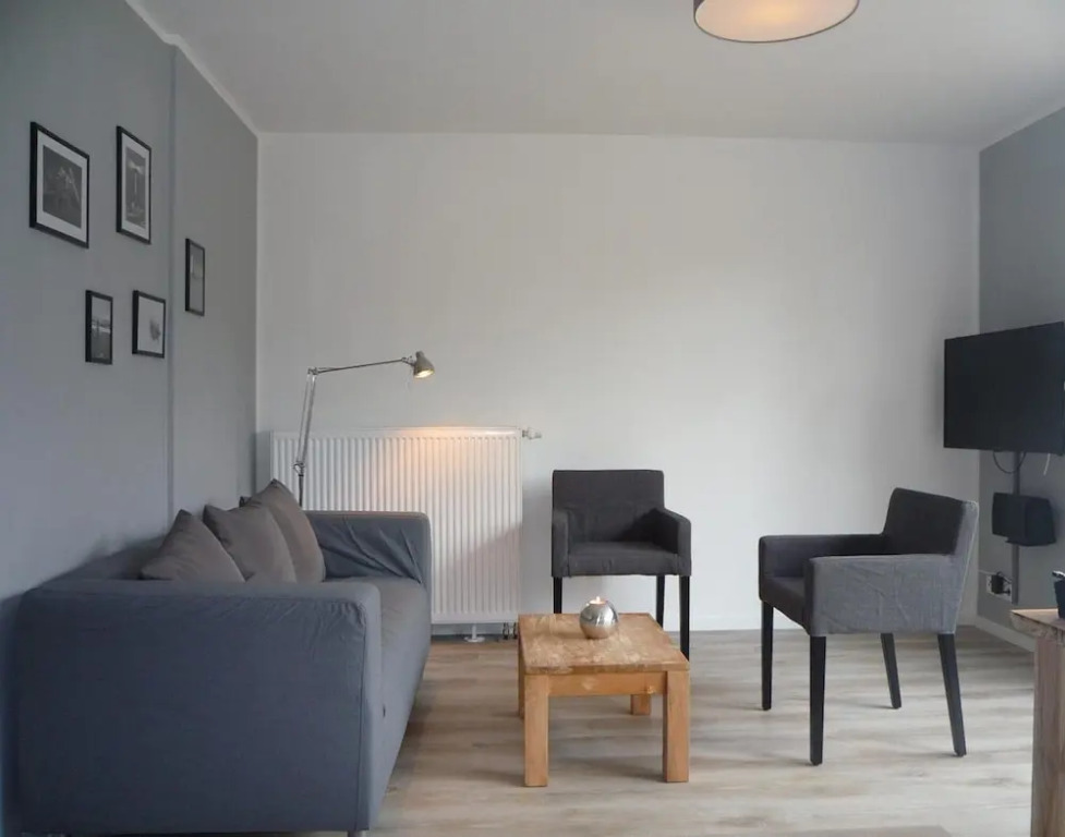Cosy Holiday Home Near Beach