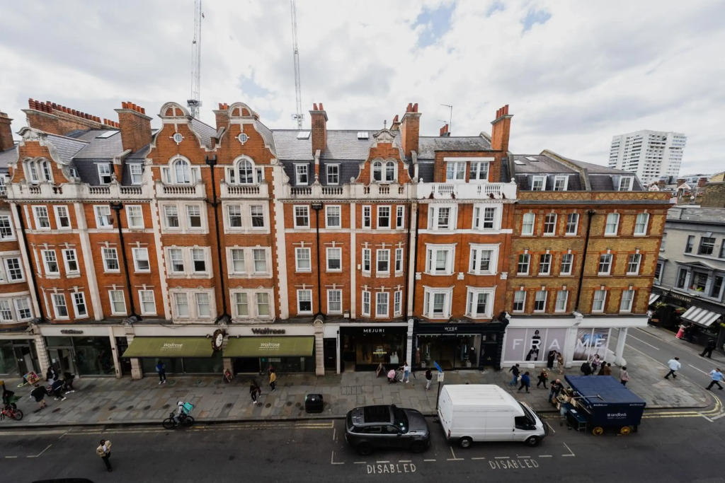 2-bedroom Apartment in Baker Street