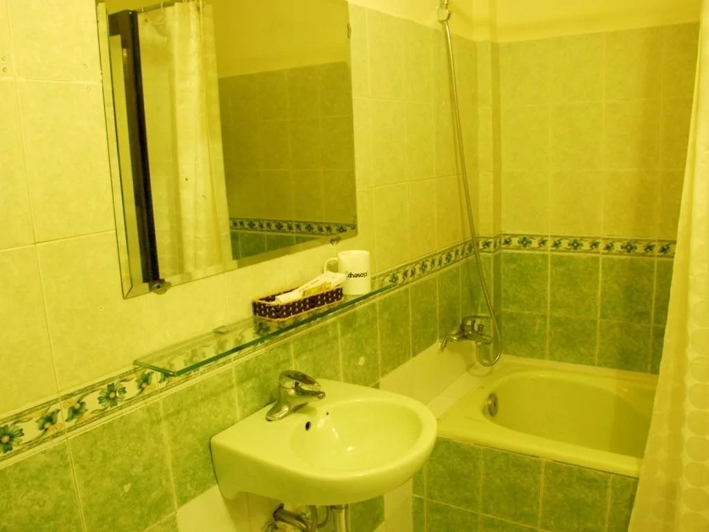 Hue Home Hotel