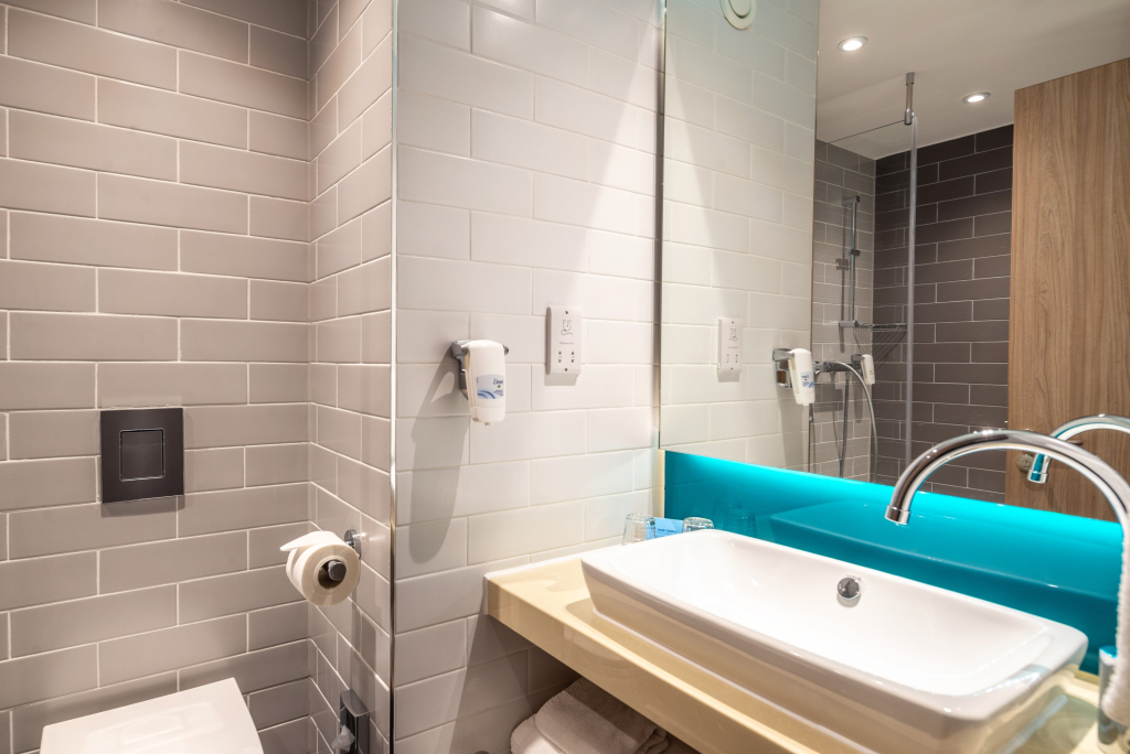 Holiday Inn Express - London Heathrow T4 by IHG