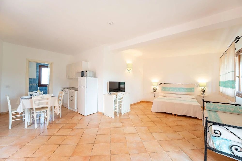 Relaxing Residence Baia dei Mirti B4 1 Bedroom Apartment Sleeps 4 -bilo-4